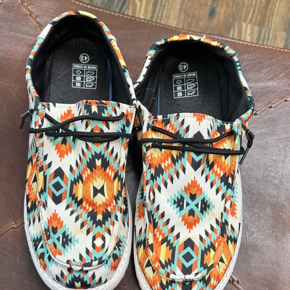 3 pair canvas slip-ons 10 - Picture 14 of 16